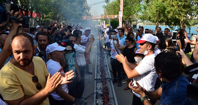 233 metrelik et şişle Adana'nın oldu