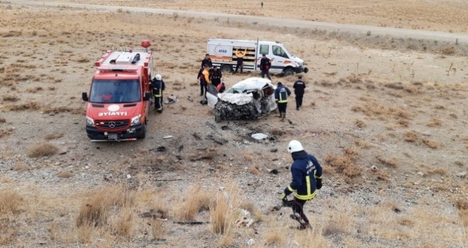  Van'da trafik kazası: 3 ölü, 4 yaralı