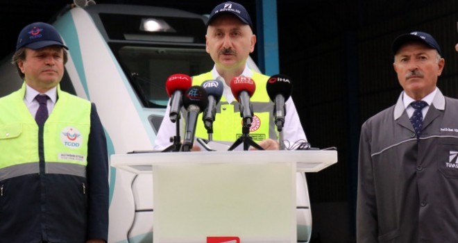 Bakan Karaismailoğlu milli tren için tarih verdi
