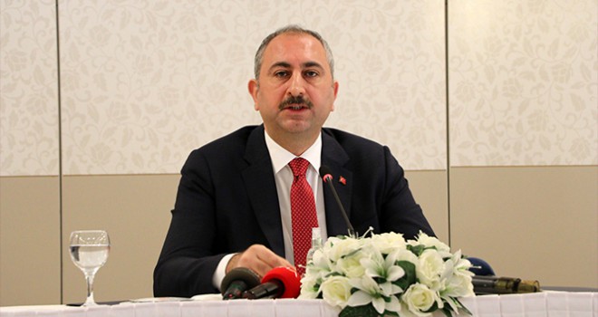 Adalet Bakanı Gül'den Ankara Barosu'na tepki