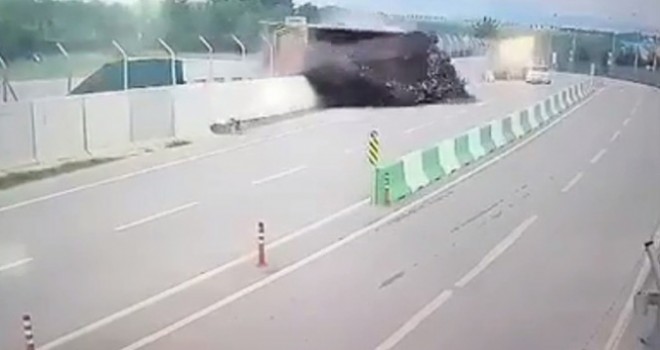 Tuzla'da hafriyat kamyonu dehşeti kamerada