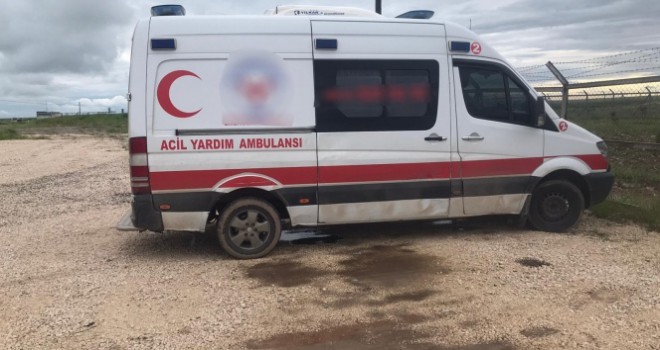 İstanbul'dan Diyarbakır'a ambulansla uzanan uyuşturucu sevkiyatını jandarmanın dikkati bozdu