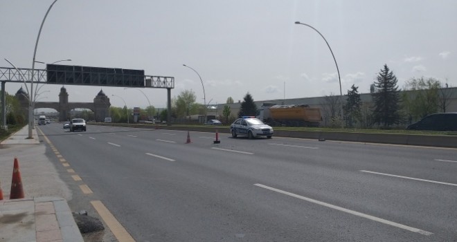 Ankara'da polis uygulama noktasına araç daldı: 1 polis şehit