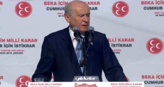 Bahçeli, MHP'nin belediye başkan adayları tanıtım toplantısında konuşuyor