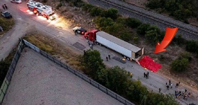 ABD'de terk edilmiş tırda 42 kişi ölü bulundu