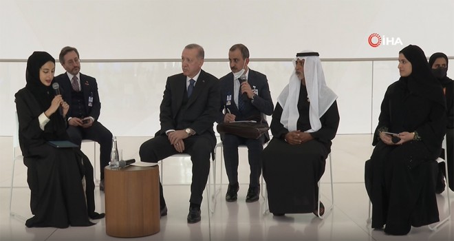 Cumhurbaşkanı Erdoğan, BAE'de gençlerle sohbet etti