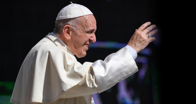 Papa, Papazların cinsel istismarları için şeytanı suçladı