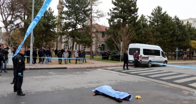 Kayseri'de sokak ortasında kadın cinayeti