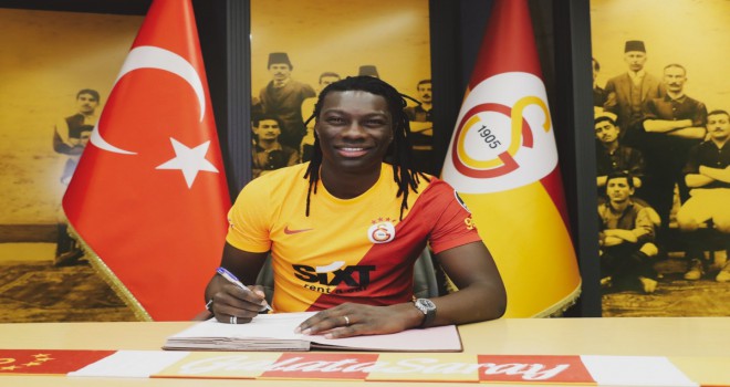 Bafetimbi Gomis resmen Galatasaray'da