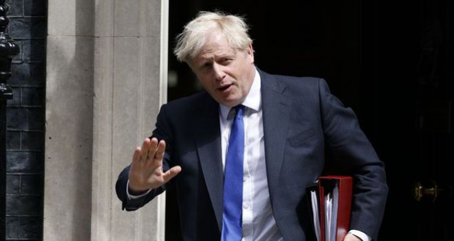 İngiltere'de Başbakan Boris Johnson da görevini bıraktı