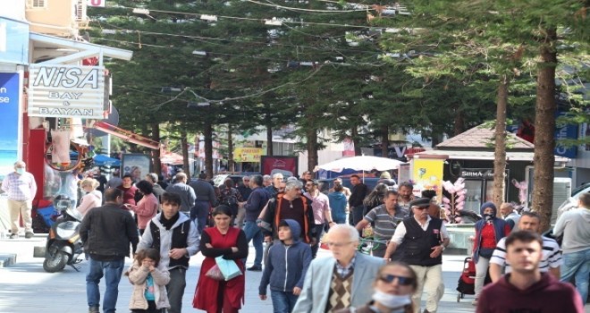 Antalya sokaklarında sıcak hava yoğunluğuna polis uyarısı