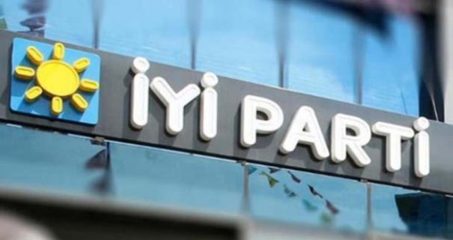 İYİ Parti'de istifa