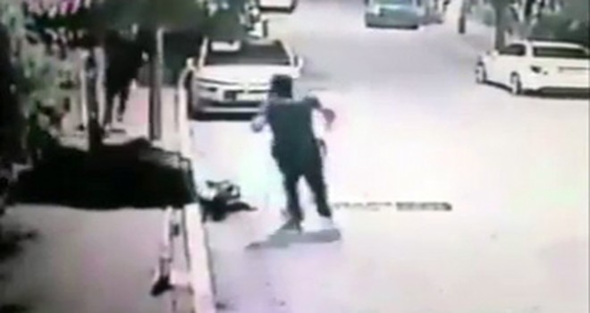 Üsküdar'da nefes kesen hırsız polis kovalamacası kamerada
