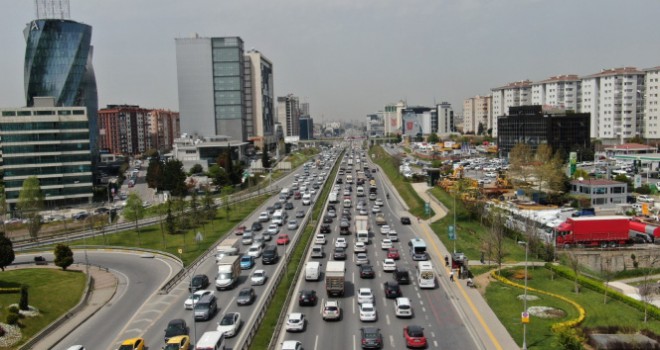 Tam kapanma öncesi İstanbul trafiğinde rekor seviye