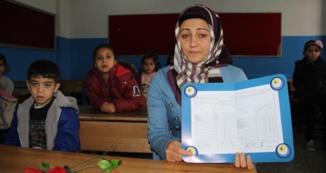  Şırıngalı çikolatadan oğlunu kaybetmişti, son karnesini aldı