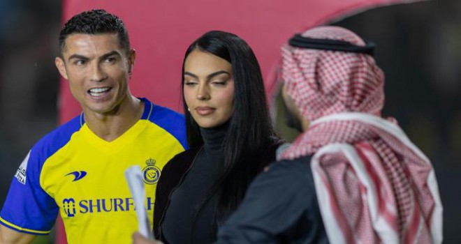 Ronaldo zindana çevirecek yasadan muaf tutuldu