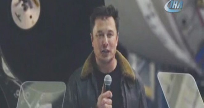 İş adamı Musk, Ay'a yolculuğa hazırlanıyor