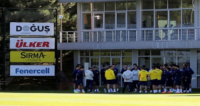 Fenerbahçe'yi derbiye o hazırlıyor