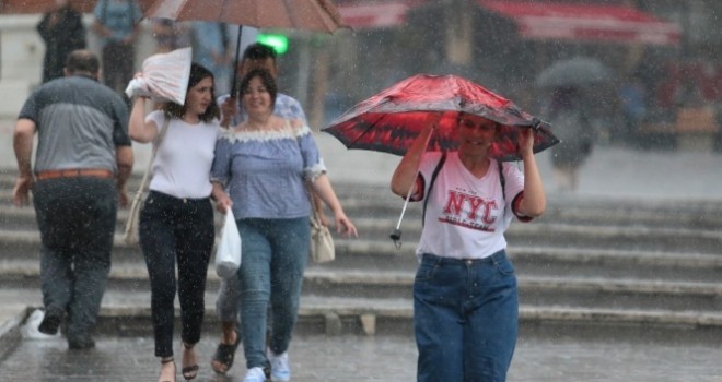 Meteoroloji'den yağmur uyarısı! 15 Temmuz yurtta hava durumu