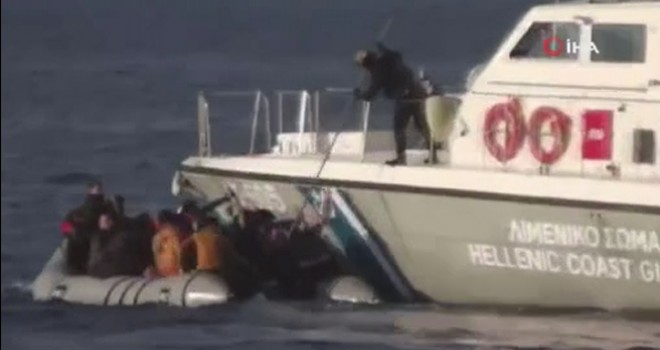 Yunan Sahil Güvenliği mülteci botunu böyle batırmaya çalıştı