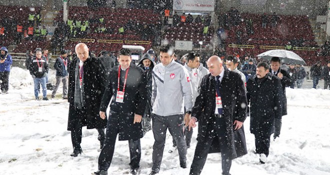  Boluspor - Galatasaray maçı ertelendi