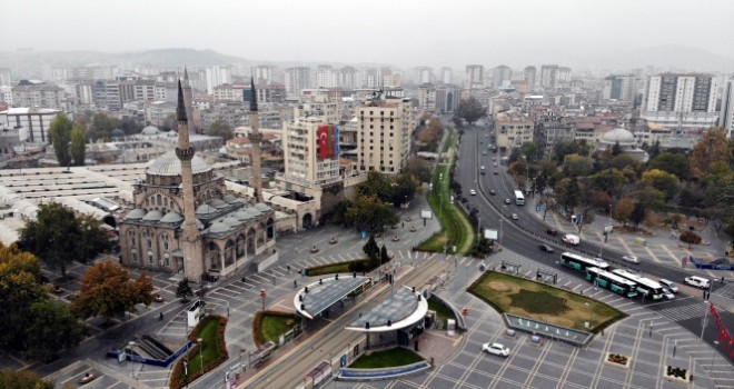 Vatandaşlar kısıtlamayı yanlış anladı, meydan boş kaldı