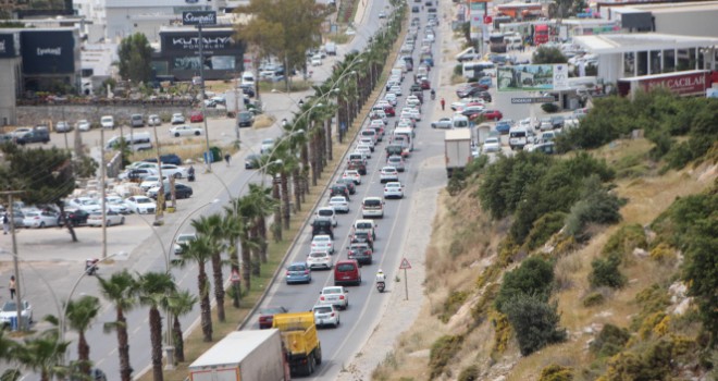 Tam kapanma öncesi tatilciler Bodrum'a akın ediyor