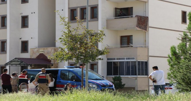 Erzincan'da 2 kişiyi öldüren zanlı, özel harekat polislerinin operasyonuyla yakalandı
