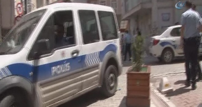 Esenyurt'ta polise silahlı saldırı!