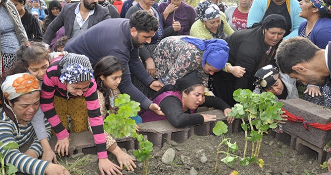 16 yaşındaki kayınbiraderin öldürdüğü kadına gözyaşı