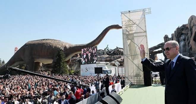 Erdoğan'dan önemli açıklamalar: 'Karşımızda dörtlü bir çete var, bunları Kandil yönetiyor'