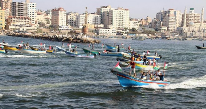 İsrail'in ablukasını kırmak için onlarca tekne Gazze Limanı’ndan yola çıktı