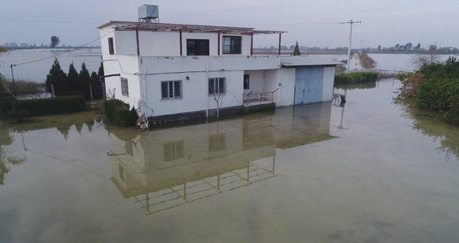  Adana ve Hatay'da tarım arazileri sular altında