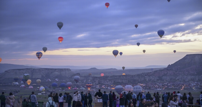 Yerli turistler seyahate 555,1 milyar lira harcadı