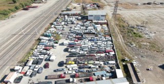 Milyonlarca liralık araçlar otoparklarda çürüyor