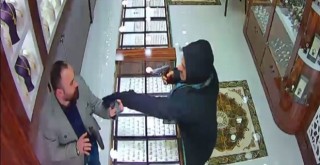 Başakşehir'de film sahnesi gibi kuyumcu soygunu