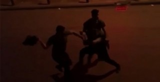 Ataşehir'de yol verme kavgasında araç sürücüsüne kaskla saldırdılar