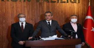 Bakan Özer: 'Covid-19 salgını ortamında en güvenli ortam okullardır'