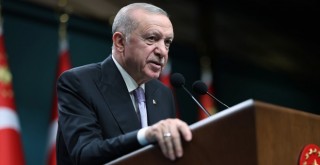 Yeni anayasa için 10 hukukçu görevlendirdiğini söyledi