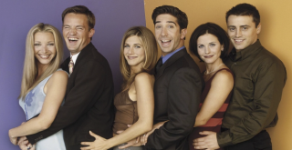 Friends dizisinin yıldızı Matthew Perry, hayatını kaybetti