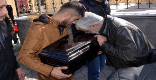 Yürek sızlatan görüntü! Dede, baba ve…