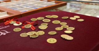 Altındaki düşüşün sebebi ‘değersiz dolar'