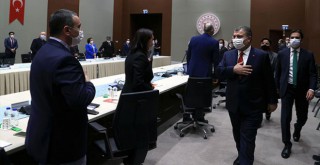 Bakan Koca, Yerli Aşı Ortak Çalışma Grubu Toplantısı'na başkanlık etti