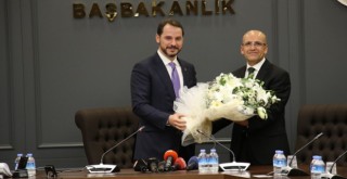 Bakan Albayrak: 'Enflasyonu tek haneye indirmek için çaba harcayacağız'