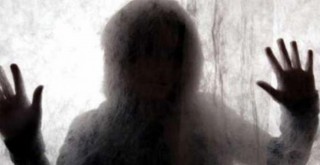 16 yaşındaki çocukla zorla ilişkiye girip videoya çekti! Mahkemenin kararı şoke etti…