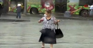 İstanbul'da sağanak yağış başladı