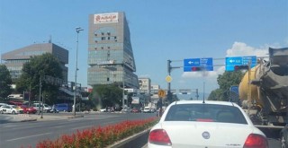 Üsküp'te o tabela indirildi