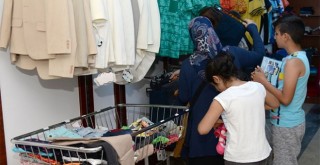 Bayram boyunca mobil alışverişte okul gereçleri liste başında