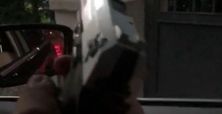 Güzellik merkezini kurşunladı, o anları kameraya aldı