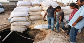 Köyün ortasında bir anda oluştu!